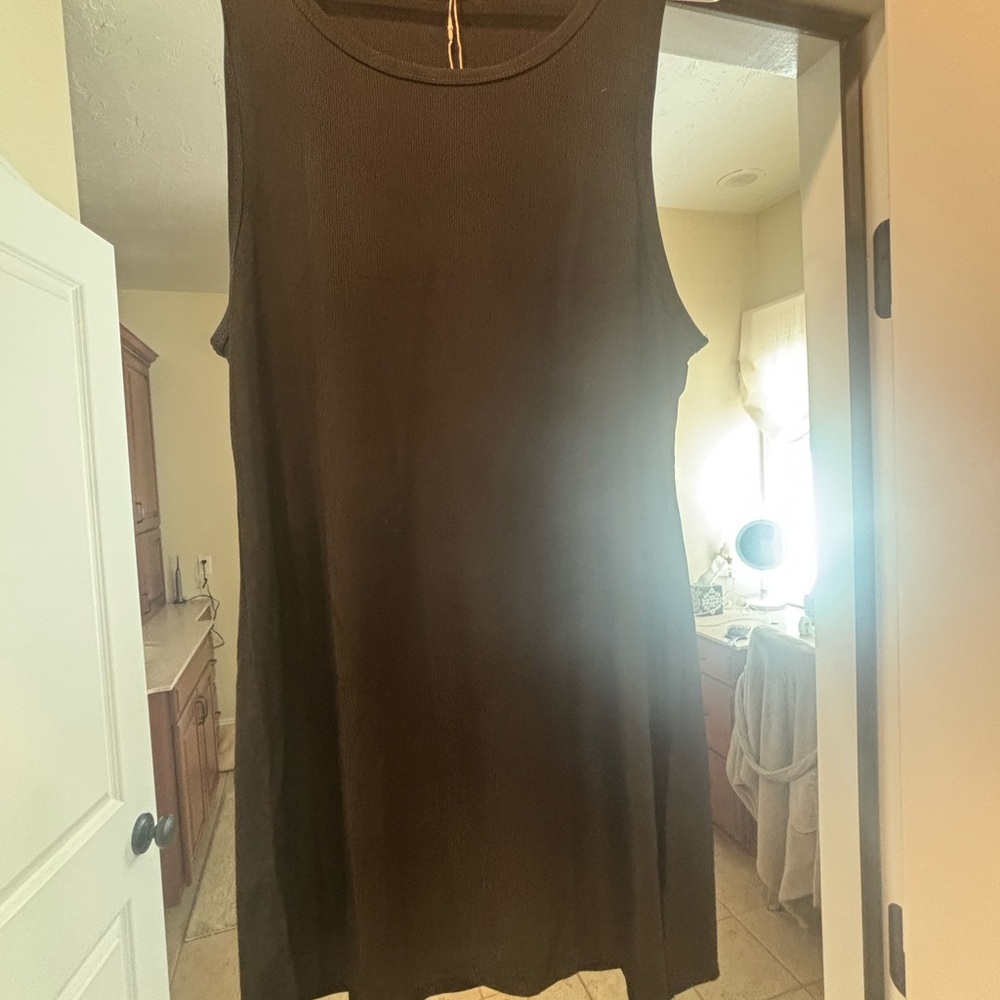 Ya Los Angeles Black Sleeveless Chemise